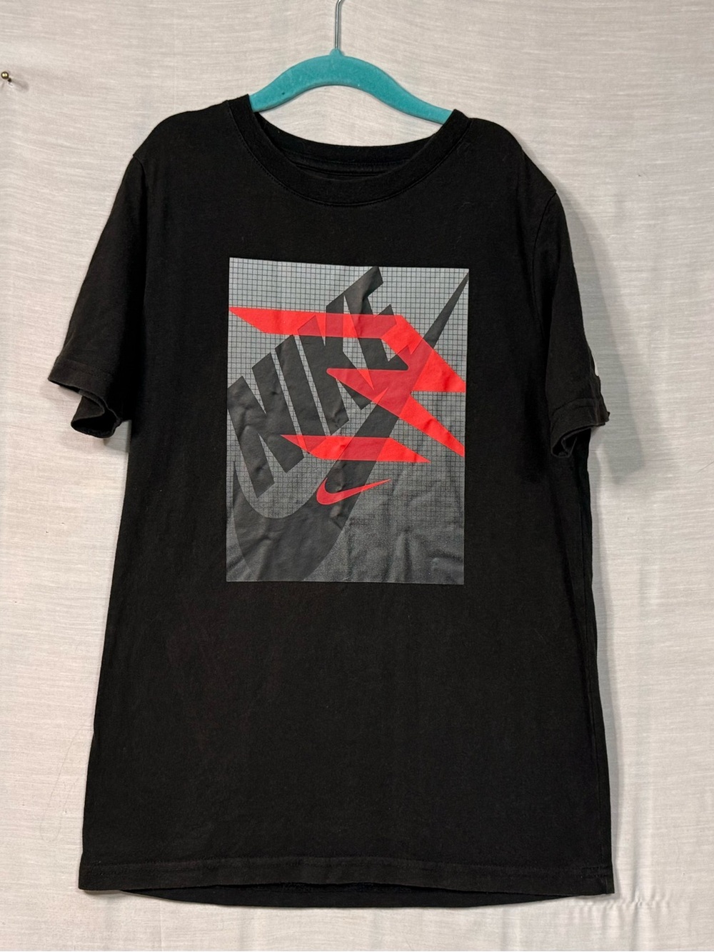 Nike 3BRAND Boys M 10-12 Black Red Graphic T-Shirt